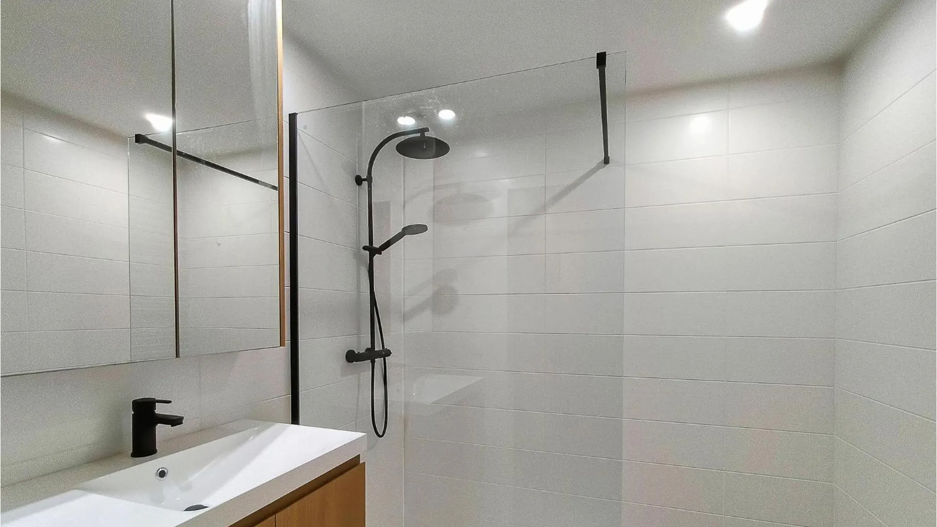 Awesome Apartment In Oostende With Kitchen